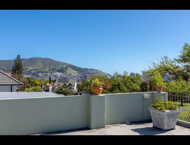 1 BEDROOM GATED ESTATE TO LET IN DEVILS PEAK ESTATE